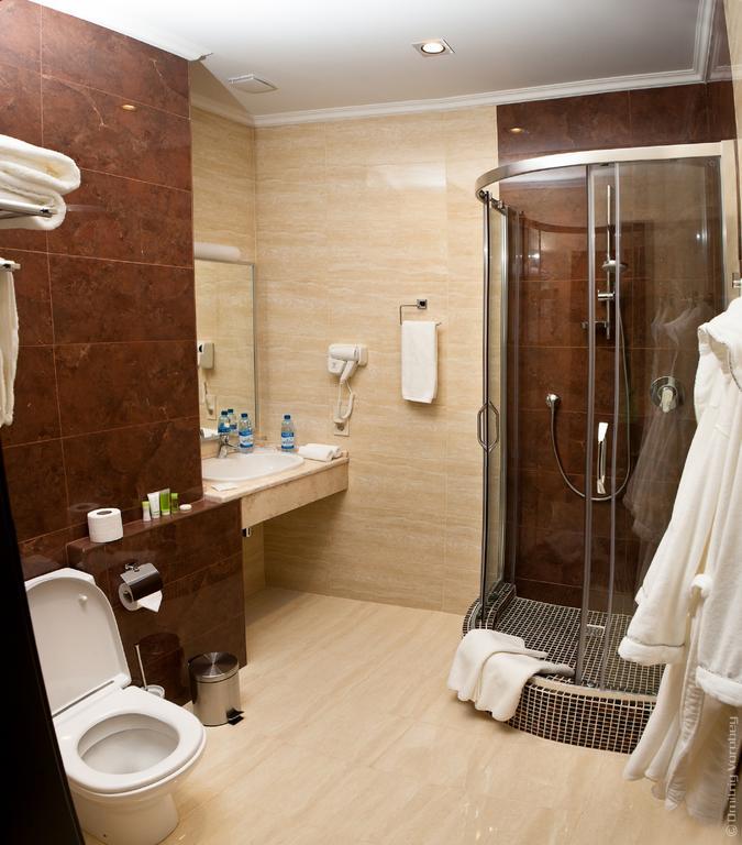 Kiroff Hotel Jarkov Habitación foto